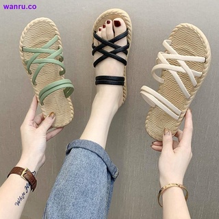nuevas sandalias y zapatillas para las mujeres a usar en verano, todo-partido coreano ins red rojo estilo romano de suela gruesa playa moda mujeres zapatillas s