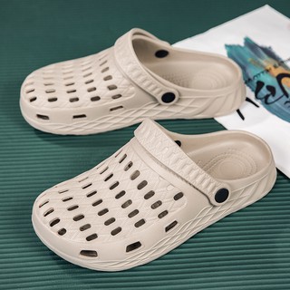 Más el tamaño 40-47 verano nuevos hombres Casual Crocs hombre agujero zapatos de moda cómodo transpirable Color sólido mulas zuecos zapatillas sandalia playa