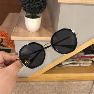 Nuevas gafas de sol ing versión coreana femenina de gafas de sol GM, celebridad neta, las mismas gafas, gafas anti-ultravioleta de moda y versátiles