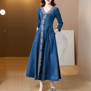 La nueva cintura del vestido de mezclilla cheongsam es delgada y falda larga de temperamento
