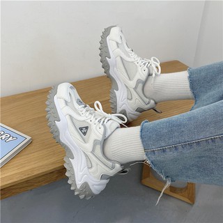 Daddy shoes female ins tide 2021 nuevos zapatos blancos versión coreana de los zapatos deportivos casuales transpirables de malla salvaje con fondo grueso