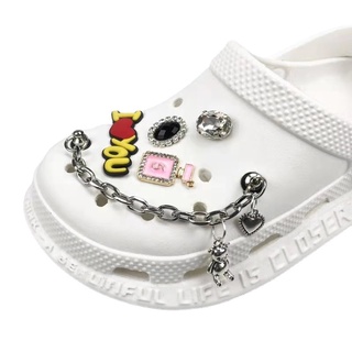 CHARMS Pequeño oso Jibbitz cadena de Metal Crocs Bae zueco con cadena encantos para hombres y mujeres Jibbitz zapatos decoración (1)