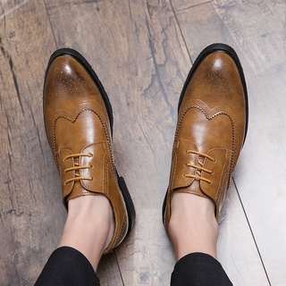 Los hombres de negocios puntiagudo del dedo del pie patente zapatos de cuero Formal Brogues cordones zapatos marrón (7)