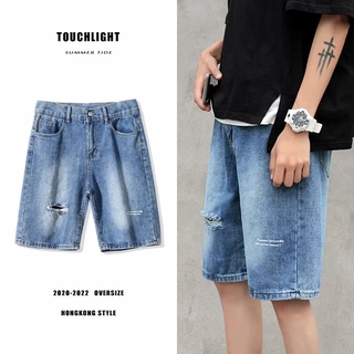 Pantalones cortos de mezclilla de los hombres de verano suelto 2021 nuevo agujero de cinco puntos pantalones medio pantalones delgados rectos de moda jeans