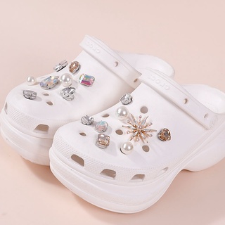 Crystal Flower Jibbitz Gems Crocs Jibbitz Set para las mujeres perla Crocs Bae zueco zapatos accesorios (1)