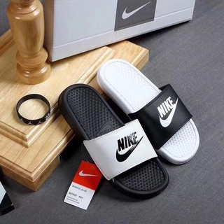 Nike Benassi Nike zapatillas carta negro y blanco mandarín pato baño gancho deportes ocio playa (3)