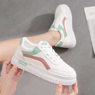pequeño blanco zapatos de las mujeres de la primavera 2020 nueva versión coreana de joker casual transpirable zapatillas de deporte femeninas estudiantes plataforma zapatos mujer marea.