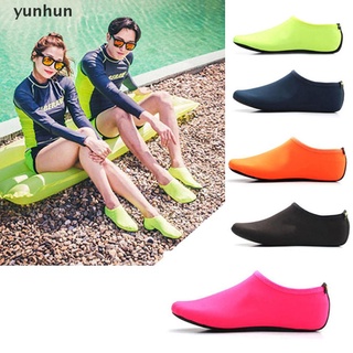 yunhun zapatos de agua hombres mujeres calcetines de natación impresión color verano aqua beach zapatillas.