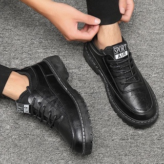 Primavera Zapatos De Los Hombres Todo-Partido Cuero Versión Coreana Tendencia Aumentar La Altura Estudiante Transpirable Casual Pequeños Negros