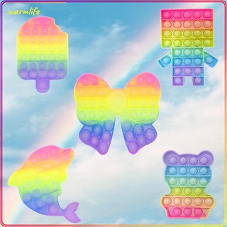 Pop It nuevo juego de arco iris entre nosotros caliente Push burbuja Fidget juguetes dedo suave juguete conjunto de niños regalo colorido helado llavero