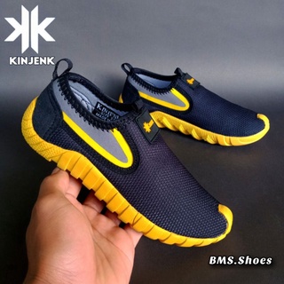 Kinjenk zapatos niños y niñas zapatillas de deporte deslizamiento sin cordones Slop zapatillas negro amarillo