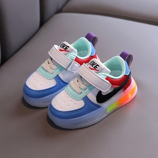 Zapatillas de deporte para niños de Velcro suela suave zapatos para correr niños luz