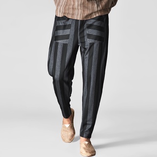 Pantalones casuales de rayas de múltiples bolsillos ajustados para hombre