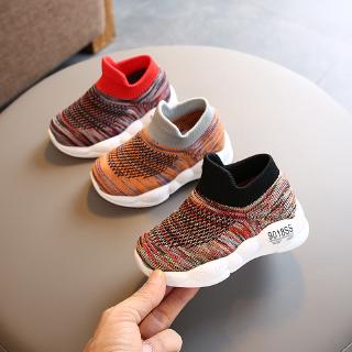 Nuevas zapatillas de deporte tejidas voladoras de 1-6 años de edad niños y niñas transpirable zapatos de red Casual zapatos de bebé niño zapatos