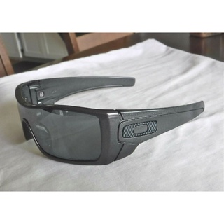 New O/akley Batwolf Sunglasses Granite Frames / Polarized Black Iridium 9101-05