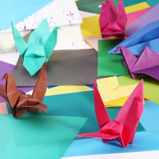 50 hojas de Origami de una sola cara DIY color hecho a mano de papel cuadrado artesanías para niños (2)