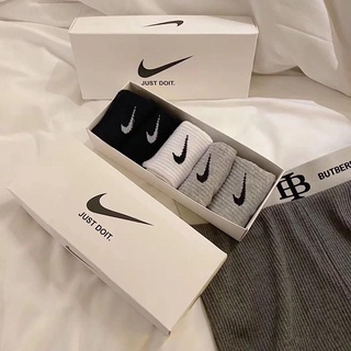 Promotion Calcetines deportivos Nike 100% originales 5 pares de calcetines deportivos unisex blanco, negro y gris de alta calidad margot02_co (7)