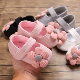 Bebé recién nacido niña zapatos lindo antideslizante flor impresiones zapatos de sol suave zapatillas de deporte niños princesa zapatos