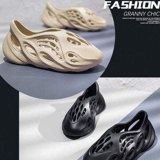 sandalias ins cocinadas Baotou 2021 playa fondo suave nuevas zapatillas zapatos deportivos para hombres coco zapatos antideslizantes con agujeros de marea para hombres