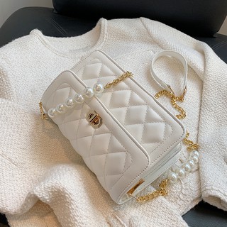 El nuevo Lingge textura bolsa mujer verano 2021 nueva moda moda cadena de perlas bolsa de mensajero explosión salvaje pequeña bolsa cuadrada