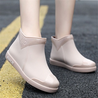 Botas de lluvia cortas de moda de estilo coreano Botas de lluvia de mujer zapatos de goma de trabajo de cocina de calidad baja para adultos de verano Zapatos impermeables de forro polar de mujer