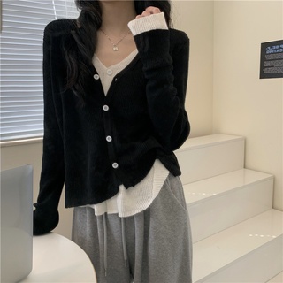 Autumn 2021 new Korean version of the V-neck fake two-piece knitted cardigan female design sense long-sleeved sweater top women trendy