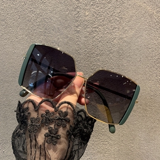 ins las nuevas gafas de sol de sentido femenino gran marco era delgada personalidad metal medio marco anti-ultravioleta gafas de sol trend street shooting (1)