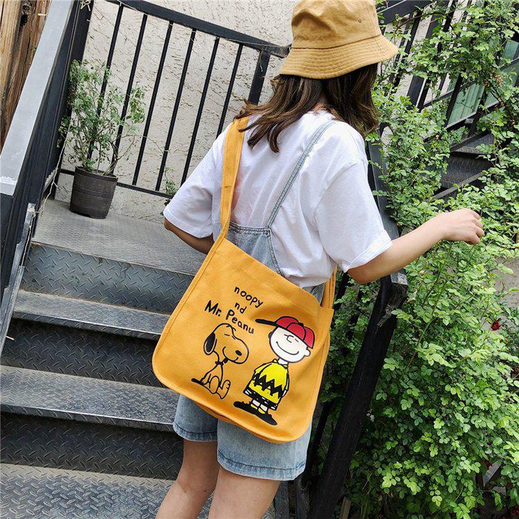 Cartoon Cute Snoopy Canvas Shoulder Bag Button Adjustable Shoulder Strap Big Schoolbag Slingbag