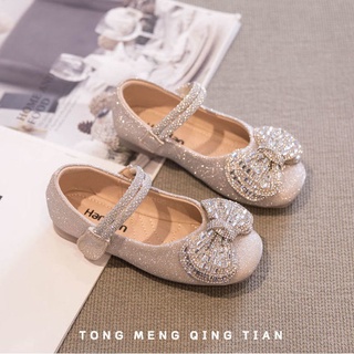 Zapatos de niña Zapatos de princesa 2021 nuevos zapatos de cristal de otoño Zapatos de plata extranjeros Zapatos de cuero poco profundos Primavera y otoño