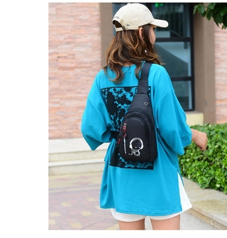 hombres y mujeres bolsa de pecho luminoso patrón multicapa diseño de bolsillo bolsa de mensajero de viaje al aire libre portátil auricular agujero (8)