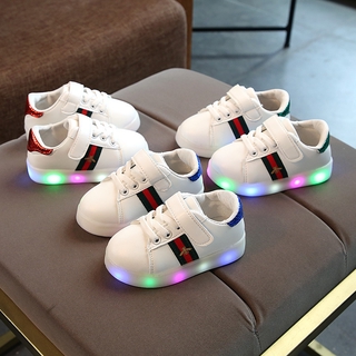 Zapatos de los niños LED emisora de luz zapatos de los niños zapatos de deporte de moda casual zapatos de junta zapatos de bebé
